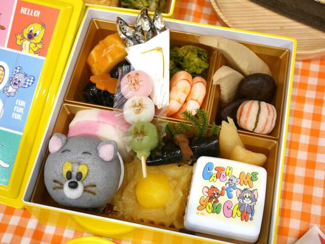 おせち・二段重「トムとジェリー」｜21,900円(税込)