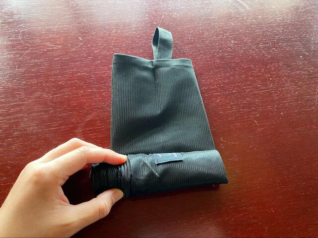 【ダイソー ゴム付ランドリーネット】くるくるっと小さく収納!