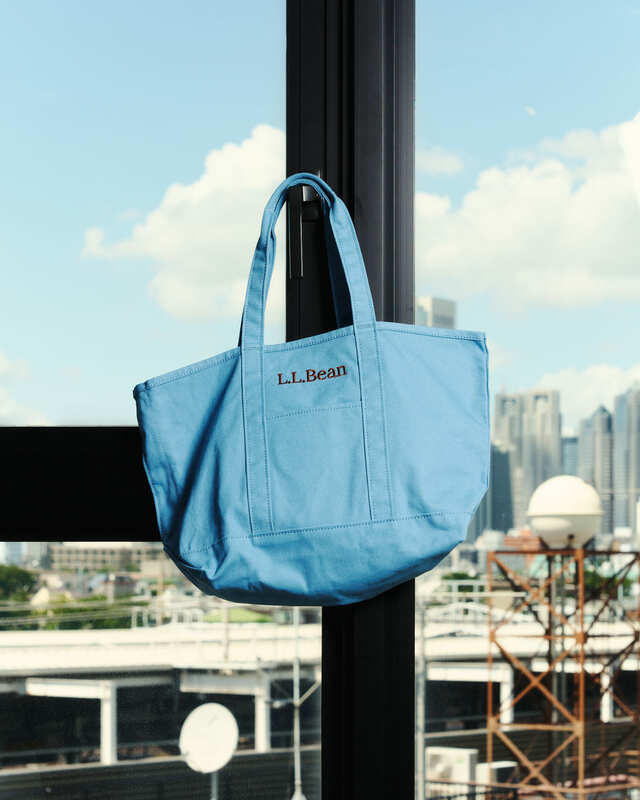 【L.L.Bean新作バッグ】爽やかな存在感を放つブルー×ブラウン刺繍