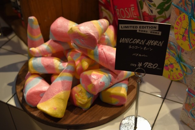 外国のお菓子みたいなバスボム