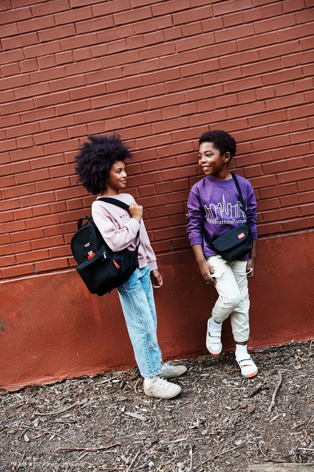 【セサミストリート】キッズ用のバッグの展開も