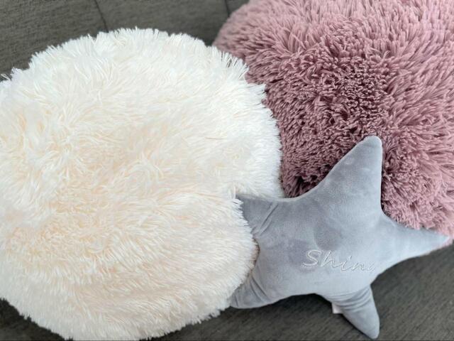 【ニトリ　モチモチクッション(ロングファー O IV)】一生触っていたくなる極上の肌触り