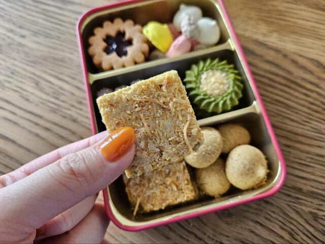 【カフェタナカのビジュー・ド・ビスキュイ プティ リオン】ジャスミンの香りと香ばしいココナッツの組み合わせが癖になるクッキー