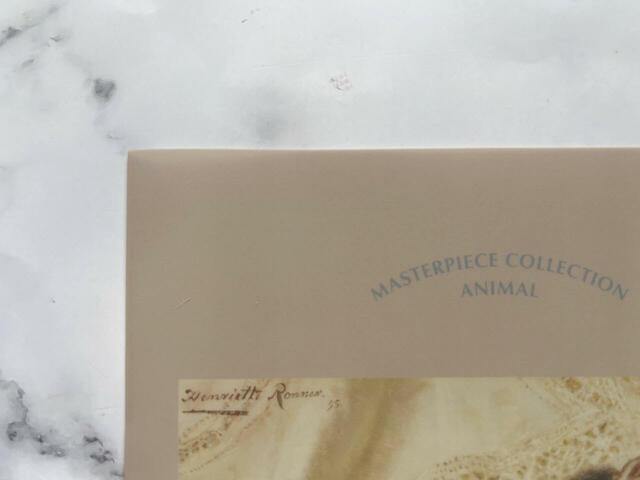 シックなグレージュカラー