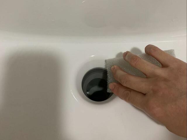 【ニトリ毎日とりかえキッチンスポンジ】もちろん洗面台の排水溝にも