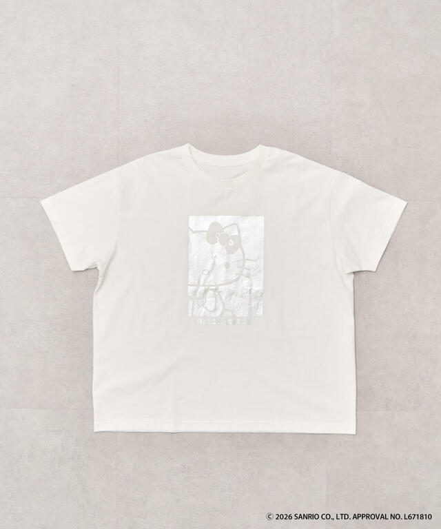 STRIPE CLUB サンリオ「サマーコレクション」ハローキティシルバー箔プリントTシャツ(¥3,490)