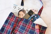 【『リンネル 2026年10月号』(宝島社)】雑誌もタブレットもラクラク入るサイズ感