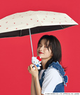 【サンリオ×Wpc. 遮光キャラフレンズミニ】レッド(ハローキティ)／撥水加工も施された晴雨兼用仕様が嬉しい