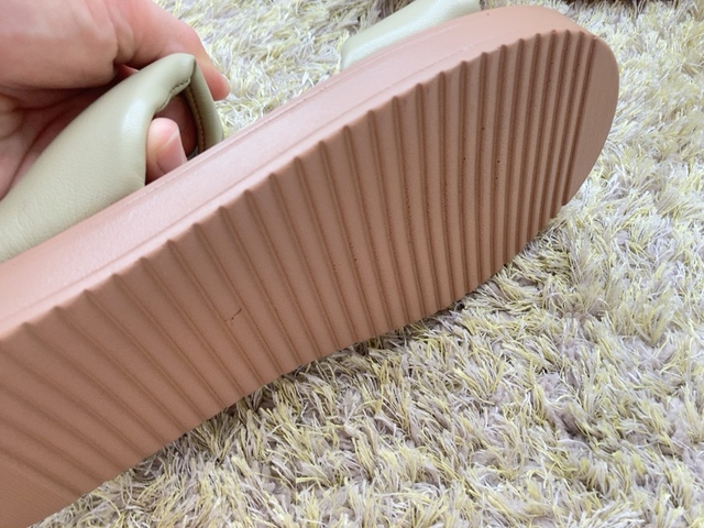 【ワークマン ふかふかサンダル】ワークマンのプライベートブランド「WORKMAN BEST」のアイテムです