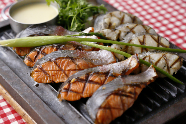 焼き立てを味わいたい「シーフードグリル」