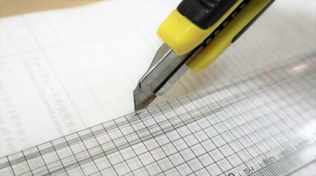 【ダイソー mtリメイクシート】あとは線をなぞるようにカットするだけ