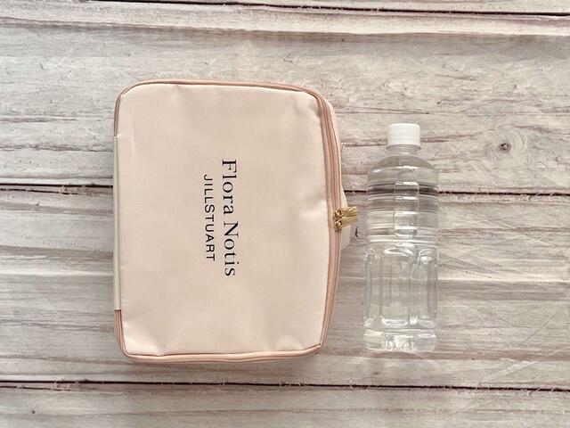 550mlのペットボトルと並べてみました