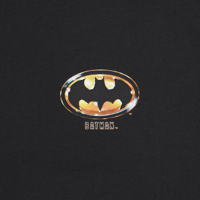 グラフィックT ¥1,290｜GU「バットマン」85周年コラボレーション