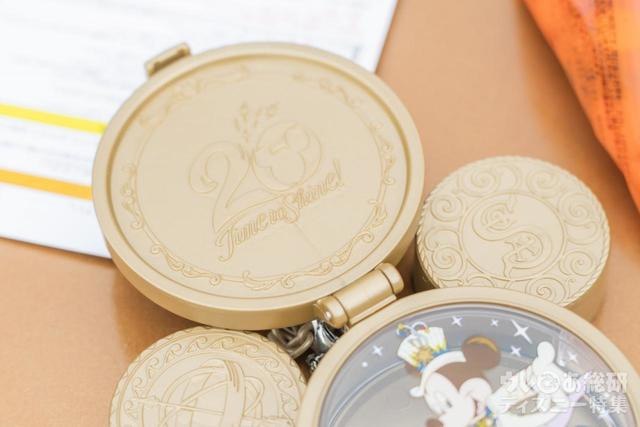 グミキャンディー、ミニスナックケース付き ¥1,200