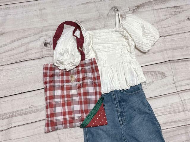 甘めのデニムコーデに合わせてみました