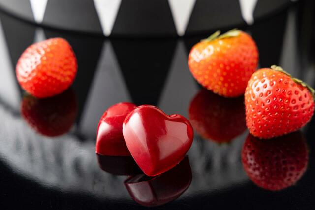 「ハートチョコレート」<期間:2026年2026年1月6日~3月11日>【【ヒルトン名古屋】ホテルメイドのストロベリースイーツが並ぶ♪甘美な“ストロベリースイーツビュッフェ”開催!】