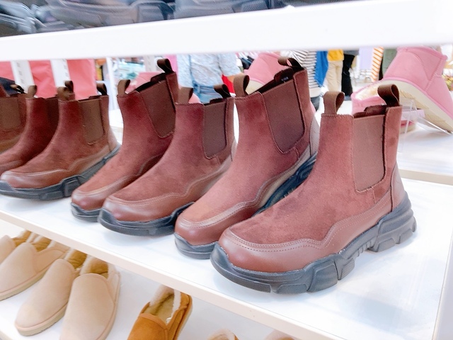 【ワークマン サイドゴアブーツ】秋らしい見た目のブーツ