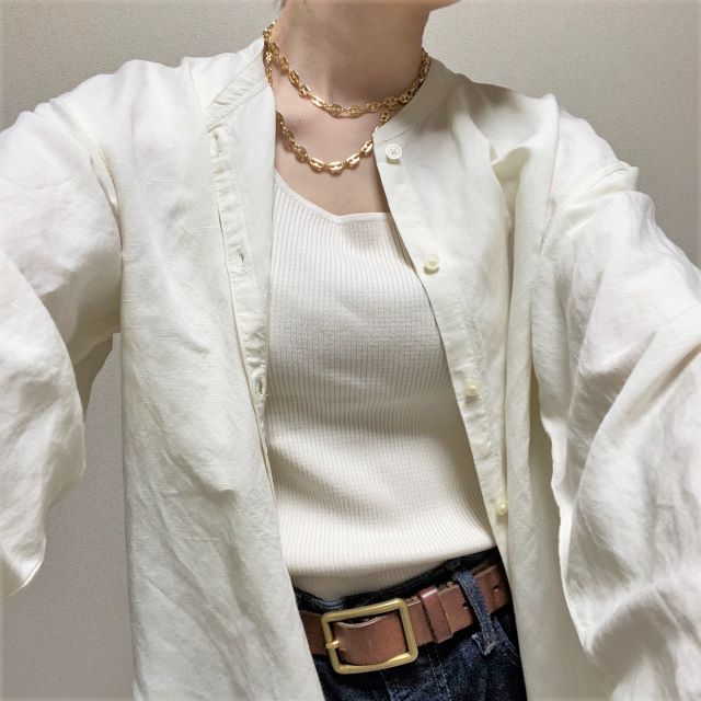 【UNIQLO（ユニクロ） リネンブレンド バンドカラーシャツ（7分袖）】価格は1,990円。シンプルながらトレンド感を出せます