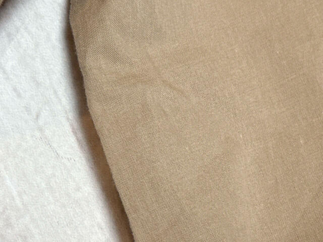 素材は綿。薄手でサラッとした肌ざわりで着心地Good♪