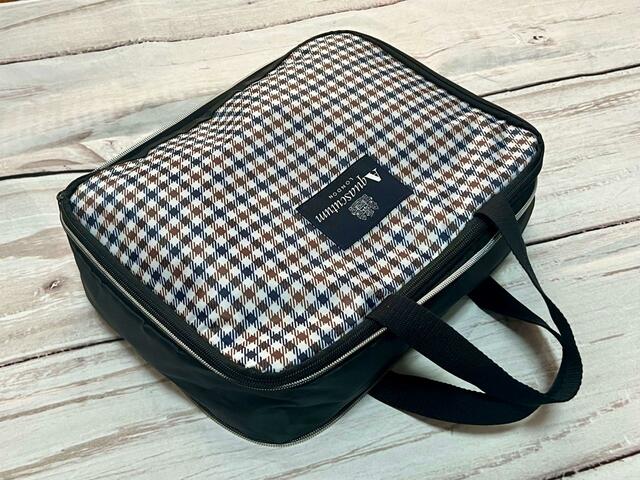 【圧縮前】マチの分、しっかりと厚みがあります