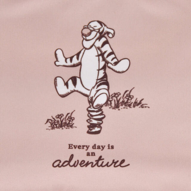 ティガー ガジェットポーチ POOH TRAVEL 1,800円