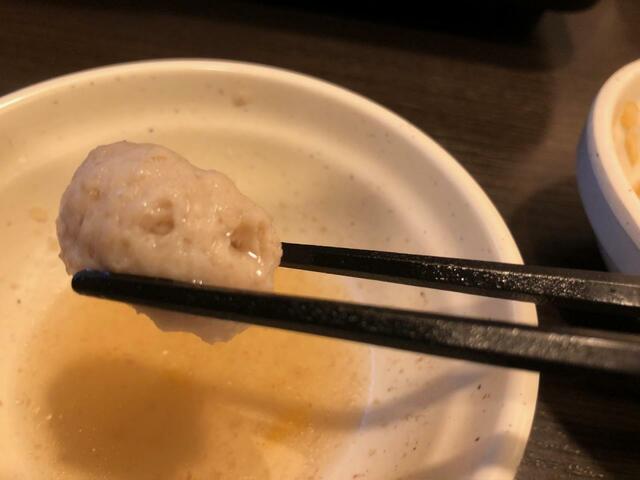 【しゃぶ葉　しゃぶしゃぶ・寿司食べ放題　牛2種&豚コース】全てのコースでぷりぷりの鶏つくねや鶏肉が頼めます