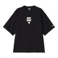 【ニューエラ×マリークワント】「NEW ERA × MQ BIG Ｔシャツ」¥8,800／オーバーサイズのTシャツもブラックとホワイトの全2色