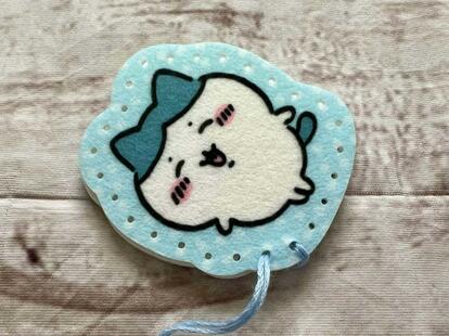 ちいかわ】表も裏も可愛すぎる！ガチ勢大興奮「フェルトマスコット