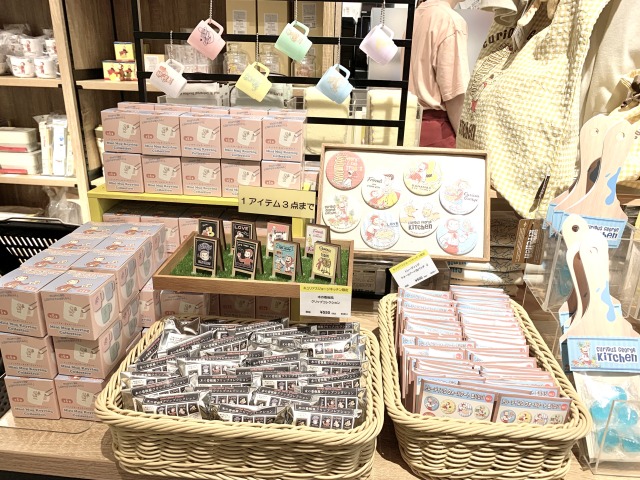 集めたくなるミニチュアシリーズや缶バッヂ