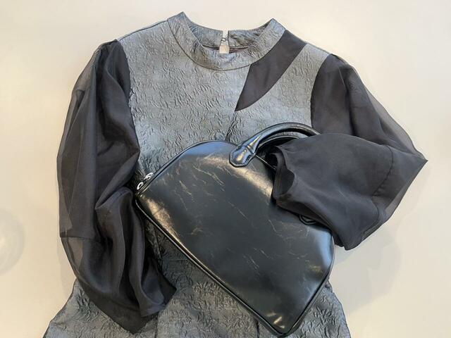 【GU ボーリングバッグ】キレイめコーデも浮くことなくまとまります♪