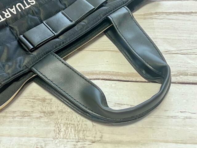 ハンドルは2つ折りに縫い合わさっているので持ちやすい！