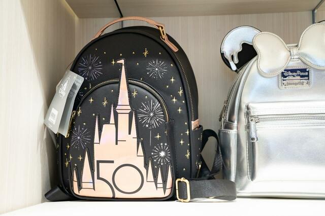 【Loungefly】ディズニーキャラクター リュックサック・バックパック Walt Disney World 50th Celebration 15,400円