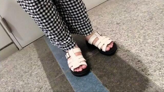 【LOWRYS FARM カンドウフィットグルカ】3時間ほど歩いても足への負担感なし!靴ずれや疲労感もありませんでした