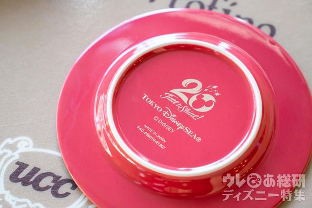 バニラムースケーキ、スーベニアプレート付き 850円