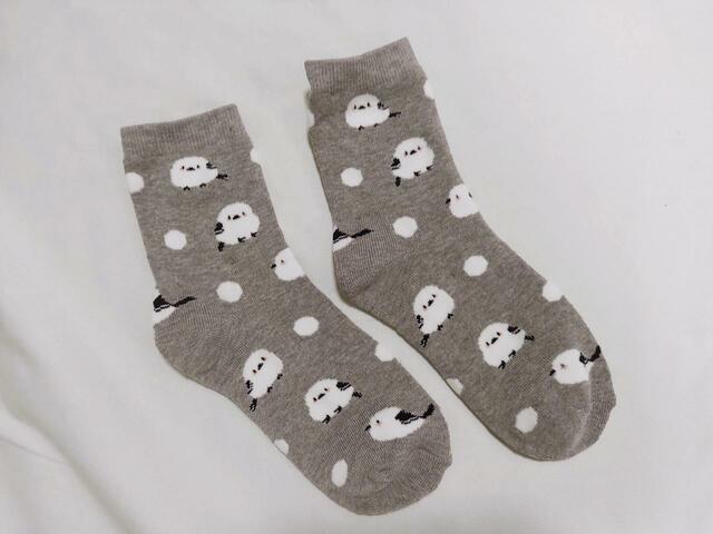 モノグラム調のシマエナガがかわいい