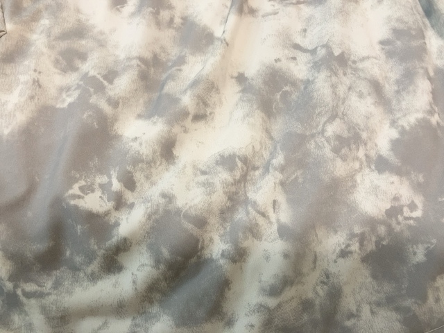 【ワークマン レディースクールシールドネオ冷感長袖クルーネック】スポーツで着るコンプレッションウェアです。