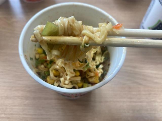 【日清カップヌードル「旨辛豚骨」】隠し味の花椒がきいてる！