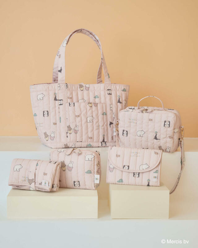 【ジェラート ピケ×ディック・ブルーナ】ショルダーバッグ(税込7,480円)やママバッグ(税込11,990円)など実用的なグッズも幅広く展開!