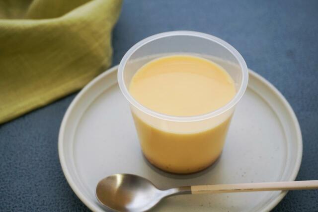 【成城石井の自家製デザート売上ランキング 7位】「成城石井自家製 成城石井特製焼プリン　3個」928円（税込）