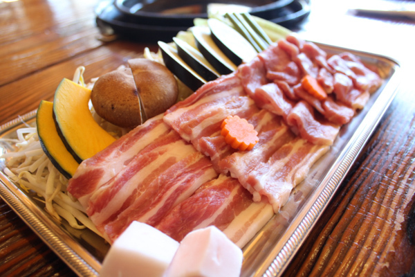 豚のバーベキューセット。