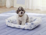 ニトリ デコホーム「ペットベッド 角型 Nクールスーパー(シェル)」1,490円、「ペットゴロ寝パッド Nクールスーパー(BOHO)」1,490円