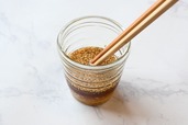 【ごま香るサラダそうめん】調味料をすべて合わせておく