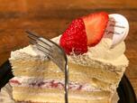 【シャトレーゼ　バニラ香る純生クリームショートケーキ】定番のショートケーキの生クリームとバニラにこだわった一品です