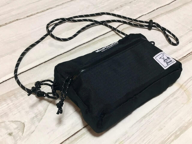 お出かけの必需品を収納!