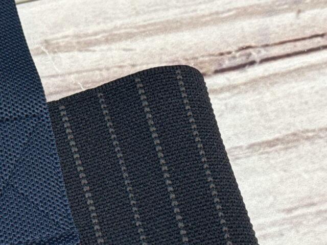 【カルディ ウィンターバッグ】素材はポリエステル。起毛感のないニット素材です