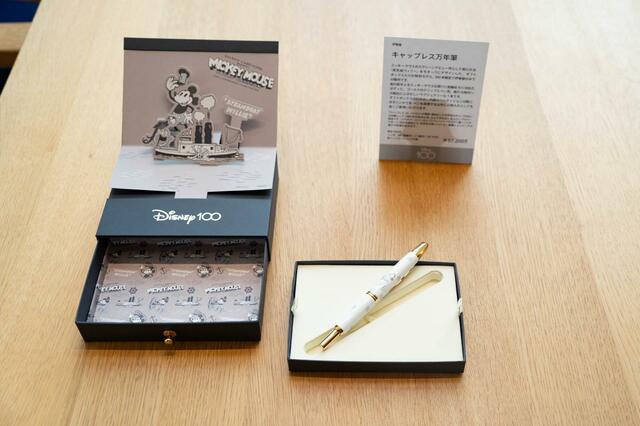 キャップレス万年筆|57,200円|銀座 伊東屋「ディズニー100周年」グッズ