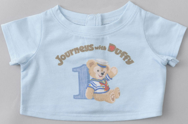 ダッフィーのTシャツ ¥1,800／TDS「ジャーニー・ウィズ・ダッフィー」スペシャルグッズ ※2015年7月3日(金)発売