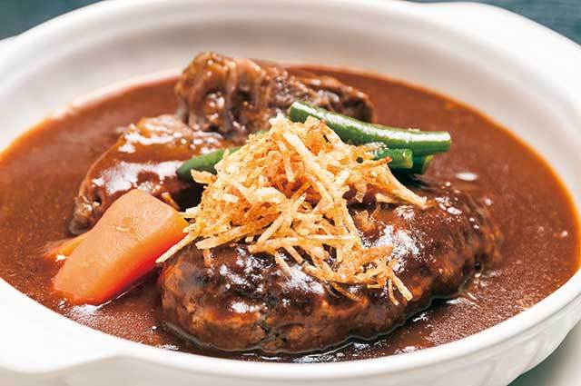 洋食kichen T.アサノ　ハンバーグ・シチュープレート（ライスorパン・スープ付） 1000円（税別）　ハンバーグと大ぶりの牛肉を一皿で味わえる。