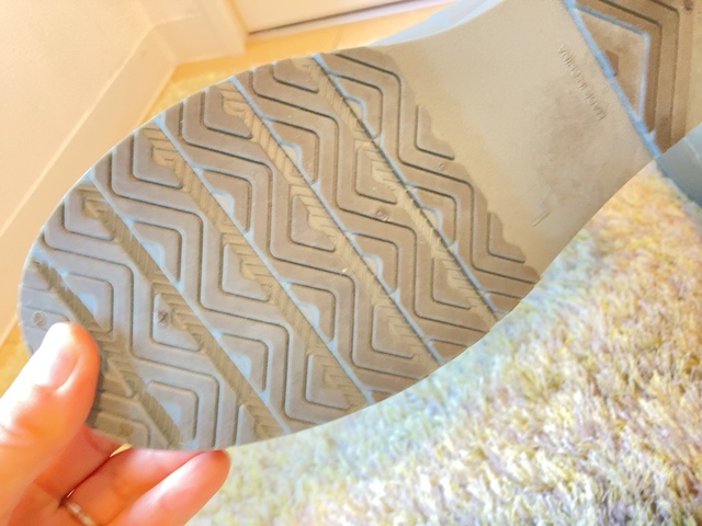 【ワークマン サファリライトレインシューズ】足元の悪い地面を長時間歩いても問題ない履き心地でした