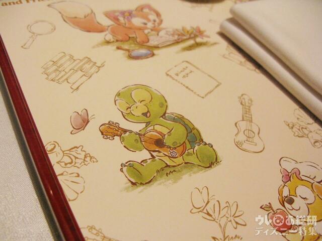 ランチョンマット(紙シート)【“ダッフィー&フレンズのウェア・スマイル・グロウ” カントニーズランチ】